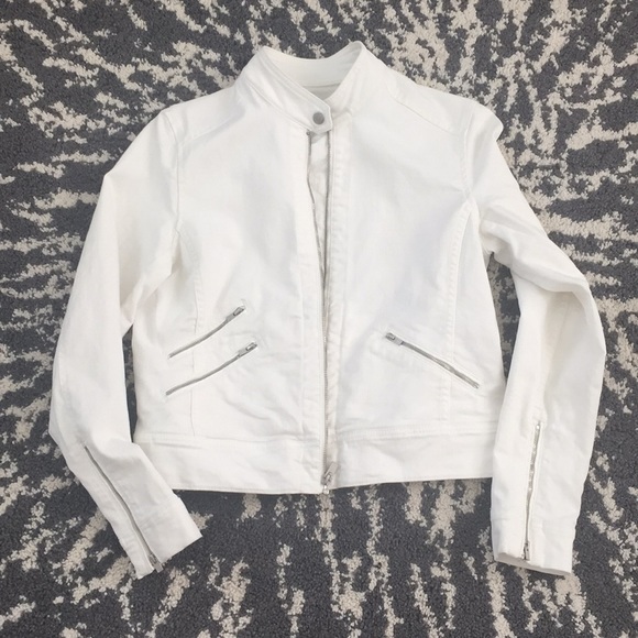 Banana Republic White Jean Jacket size Medium - Picture 3 of 9